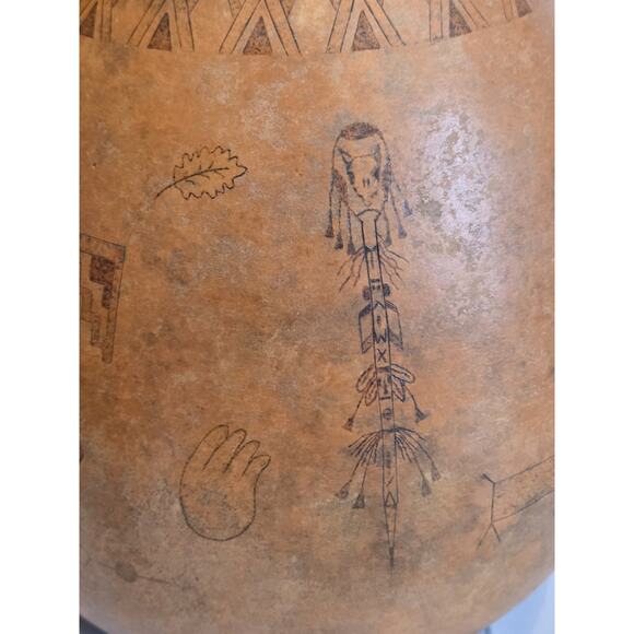 Native American Hand Etched Gourd Signed Southwest Art Design 1988 15"x8½" EUC - Picture 15 of 16